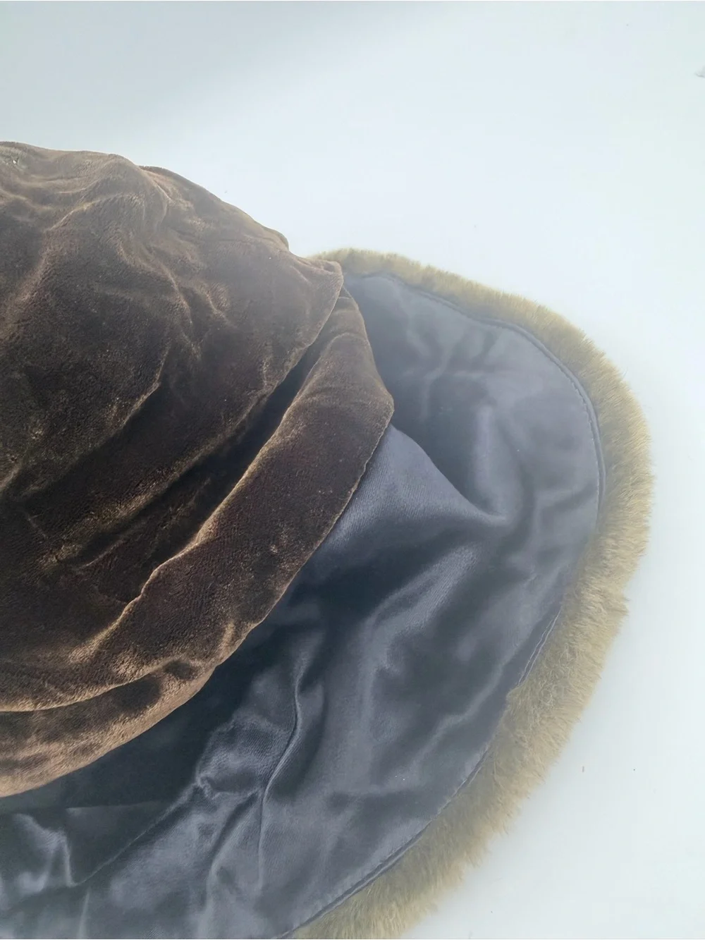 vintage 90s Von Henneberg silk brocade tapestry hat